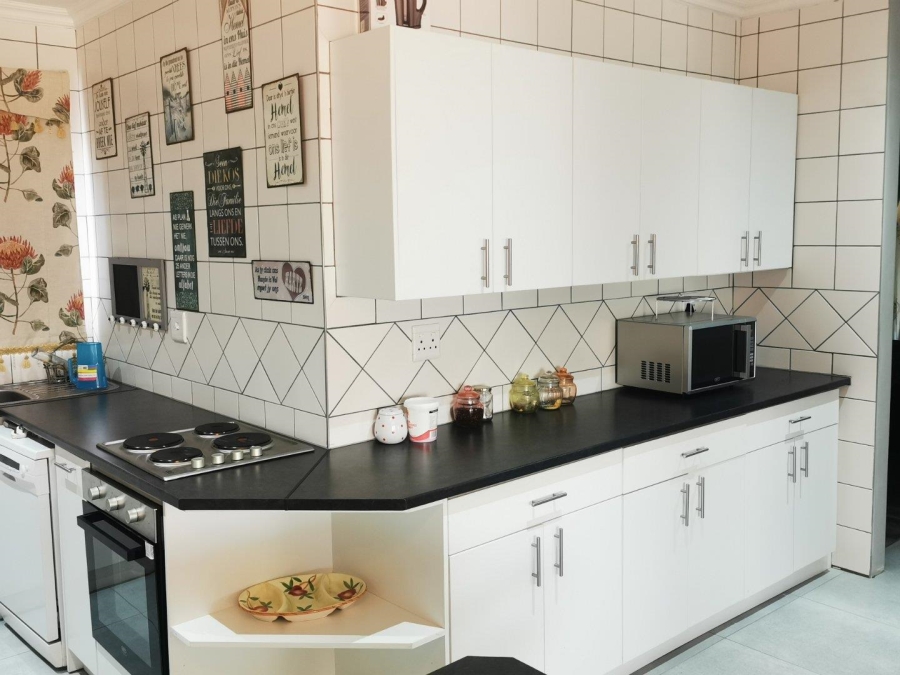 3 Bedroom Property for Sale in Wavecrest Eastern Cape